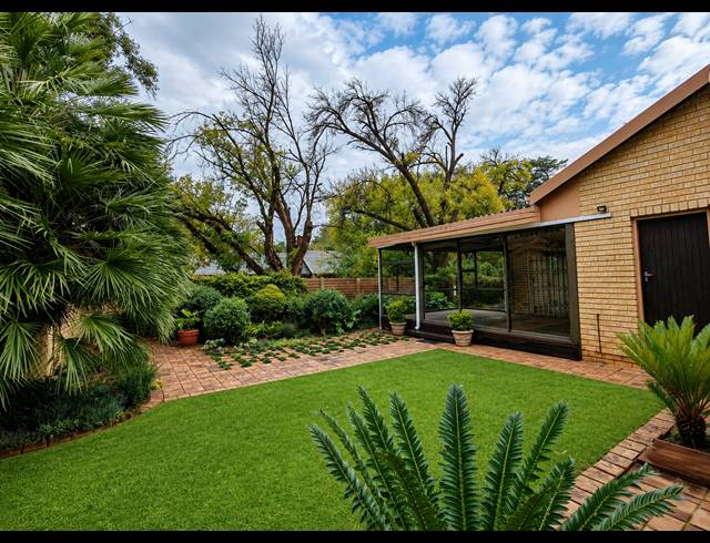 3 BEDROOM TOWNHOUSE FOR SALE IN THREE RIVERS